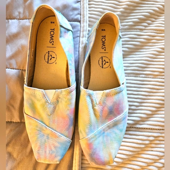 Toms Blue and Pink Flats Tie-dye Slip-On Loafers Size 8 - Picture 1 of 7